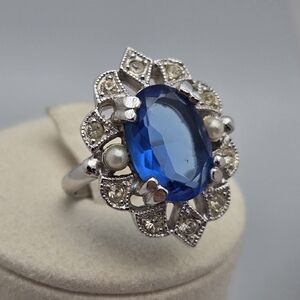 Sarah Coventry Vintage Silver Blue Crystal & Faux Pearl Ring 1974 Size 5.5